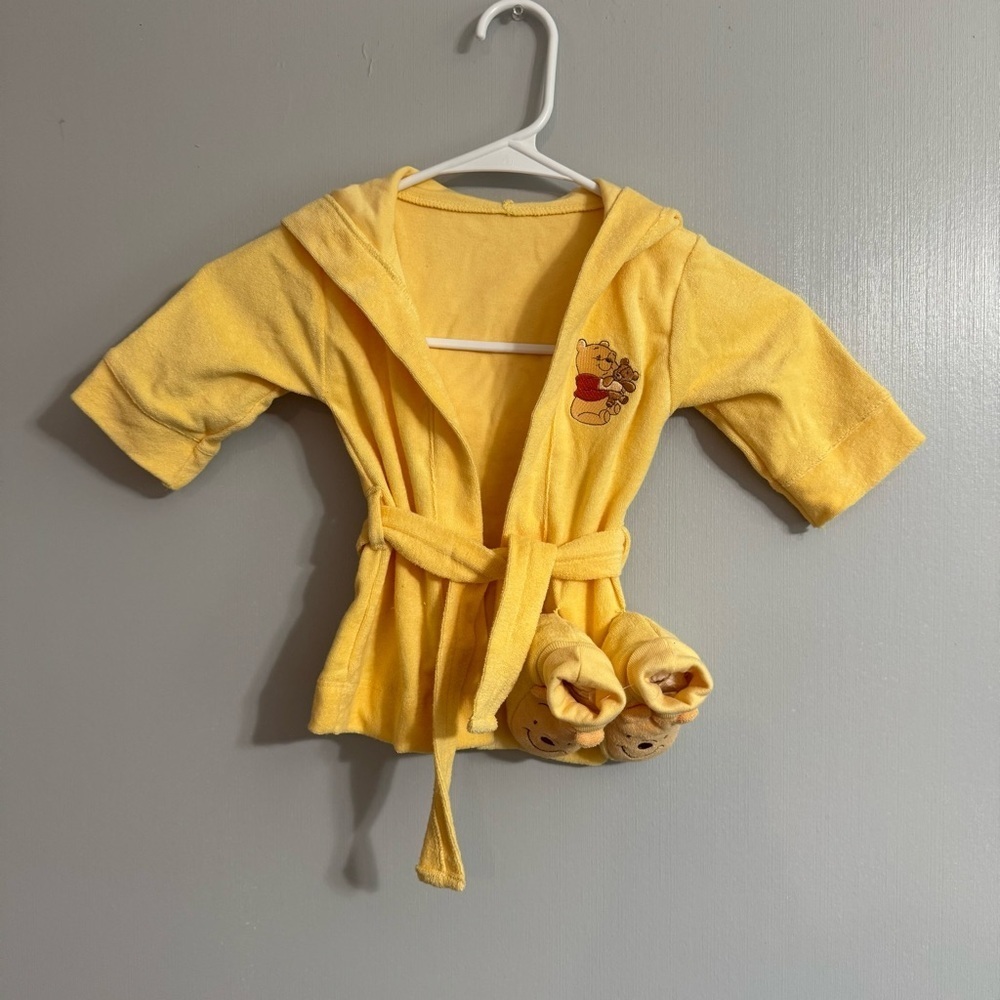 Disney Baby Winnie The Pooh Soft Yellow Cotton Robe Size 3 Month